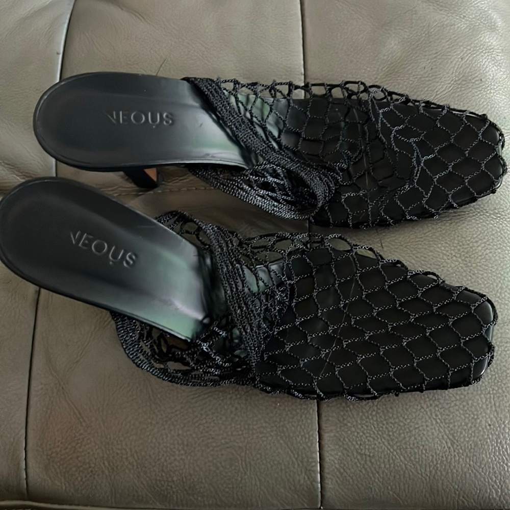 Neous mules